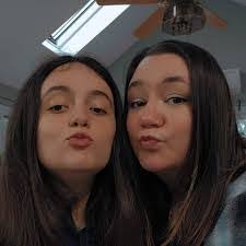 Nicole Sievert's Instagram, Twitter & Facebook