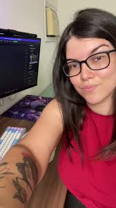 As pessoas tb pensam q vc enlouqueceu qd ta no discord conversando? Bate  papo enquanto eu limpo meu teclado falando um pouco sobre essa ferramenta  maravilhosa que a gente tanto ama!