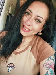 Add my Fortnite maylei2423 and my duo who doesn't got a mic JTSpidey7 we're  looking for new friends who aren't so serious in wins,pushing fights, or  sweaty. I 28 years old female