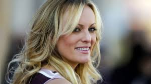 Live theater returns to Chicago as 'Judy and Liza' reconfigures, reopens