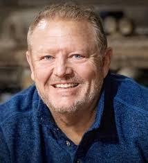 Chris Trina's Instagram, Twitter & Facebook