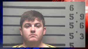 Madisonville Police: Man arrested for sexual abuse