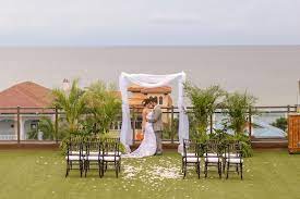 Citrus Themed St Pete Beach Styled Wedding Hotel Zamora Wedding Venues Beach Rooftop Wedding Venue Rooftop Wedding Ceremony