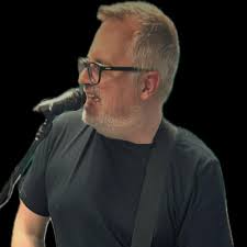 Cerca chitarristi e cantanti pop a Seregno