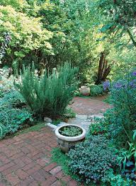 Dec 03, 2010 · from there, one has a view into the back yard through. Creating Garden Passageways Finegardening