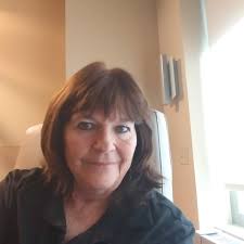 What is the Min Pin doing when it exhibits hunting behavior?