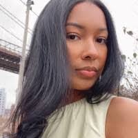 Julie Rumph's Instagram, Twitter & Facebook