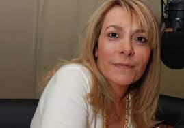 Daisy may queen en los estudios de cnn radio junto al equipo de el espectador. Daisy May Queen Infoveloz Com