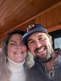 Nancy Cross's Instagram, Twitter & Facebook