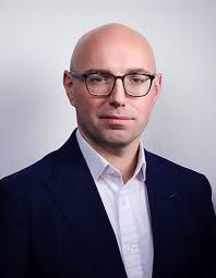 Stephen Gunning, Chariman at Spry Finance