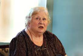 7 noiembrie 1940, hunedoara, românia) este o actriță română de film, radio, teatru, televiziune și voce. Dorina LazÄƒr La 79 De Ani Imi Doresc SÄƒ Nu MÄƒ Mai DoarÄƒ Genunchii È™i SÄƒ Fie Pace In È›ara Asta Libertatea
