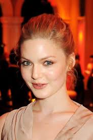 Holliday Grainger : sa biographie, filmographie, et quelques photos