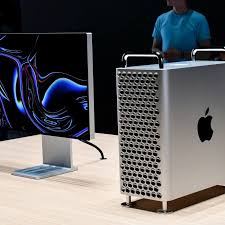 Deploy the latest apple technology and connect seamlessly between devices with full support and advice. Here S What Creatives Think Of The New Mac Pro The Verge