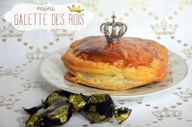Mini Galettes Des Rois Aux Michoko Recette Avec Images Galette Des Rois Galette Galette Des Rois Frangipane