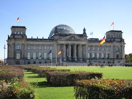 Wer zu hause gepflegt wird, hat anspruch auf einen monatlichen entlastungsbetrag. Allgemeine Entwicklungen