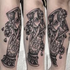 For instance, bigger shader needles create a softer shade than smaller needles, which concentrate the color more. Midtown Tattoo Pepper Shade Gypsy Girl Hand Holding Facebook