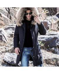 Notre nouvelle parka allie authenticité et technicité grâce à son tissu armuré en coton déperlant au toucher peau de pêche. Soldes Parka Homme Fourrure En Stock