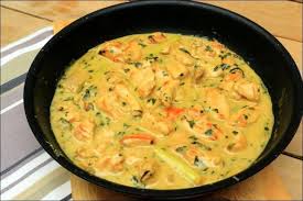 Poulet Au Lait De Coco Au Basilic Et A La Citronnelle Https Happypapilles Fr Poulet Lait Coco Basilic Citronnelle Poulet Lait De Coco Lait De Coco Poulet
