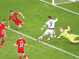 وأصبح رونالدو ثاني لاعب بالتاريخ فقط، يتجاوز حاجز المئة هدف دولي مع. ÙƒØ±ÙŠØ³ØªÙŠØ§Ù†Ùˆ Ø±ÙˆÙ†Ø§Ù„Ø¯Ùˆ Ø§Ù„Ù‚ÙŠØ§Ø³ÙŠ ÙŠÙ‚ÙˆØ¯ Ø§Ù„Ø¨Ø±ØªØºØ§Ù„ Ù„ÙÙˆØ² Ù…ØªØ£Ø®Ø± Ø¹Ù„Ù‰ Ø§Ù„Ù…Ø¬Ø±