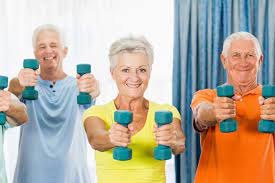 Cette discipline est particulièrement appréciée des seniors qui cherchent à se faire du bien via des exercices agréables et non épuisants. Pourquoi La Gym Douce Senior Est Conseillee Senior Transition