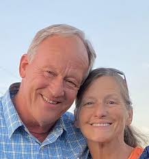 In memory of Sis Nancy Markee of Lighthouse Full Gospel Church in Stephens  City, VA Playing and Singing as Only she can! My Friend for over Forty  Years. Her Home Going was