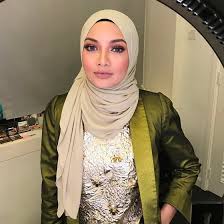 Usahawan masakini kadang kalanya tidak memahami keadaan ini. Biodata Usahawan Berjaya Di Malaysia