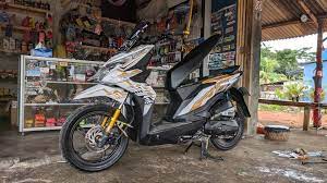 Ditunggu sj modif ringan berikut nya. Modifikasi Honda Beat Street White Gold