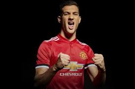 Atualmente joga pelo manchester united. Manchester United Rekrut Bek Muda Porto Diogo Dalot