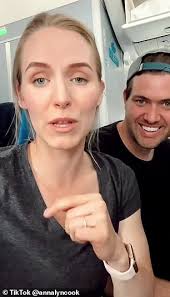 Mom reveals RIGHT WAY to ask fellow plane passengers to switch seats amid  airplane etiquette debate