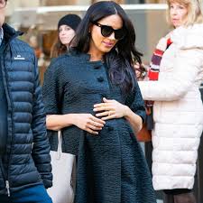 The lotion contains honey, shea butter and olive oil and leaves the skin perfectly hydrated. Published By Meghan Markle S Baby Shower Decor