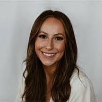 Maris Hansen's Instagram, Twitter & Facebook