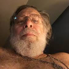 Sidney Simoneaux (@sasinn2)