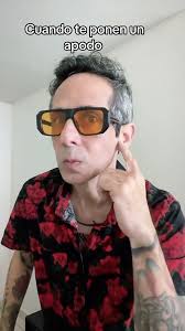 Siempre hay un amigo loco con apodo