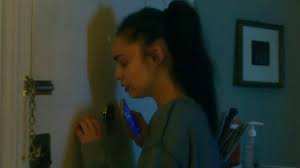 Jenna ortega ретвитнул(а) elizabeth hernandez. Songbird Reviews Metacritic