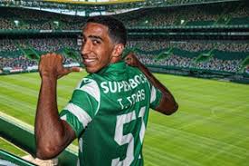 🔥 senior product designer & brand designer. As Imagens Da Renovacao De Tiago Tomas Com O Sporting Fotogalerias Jornal Record