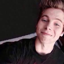 Now i keep getting flashbacks of my best friend touching my wife. Promise Luke Hemmings 5sos Oneshots