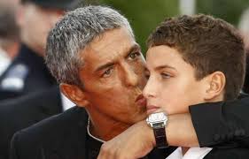 Didier geslain)) is a french actor known for his work in the four taxi movies and the code (la mentale). Prive De Permis Le Fils De Samy Naceri Poursuit Un Chauffard Pour Le Livrer A La Police