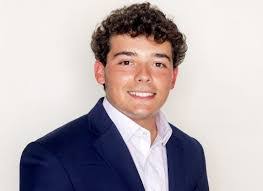 Jeremy Ferreira's Instagram, Twitter & Facebook