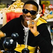 Jun 22, 2021 · popular afrobeat singer, ayo balogun a.k.a wizkid, recently put smiles on the faces of fans as he made money rain on them at a lagos beach. Wizkid Wife Omolara53674141 Twitter