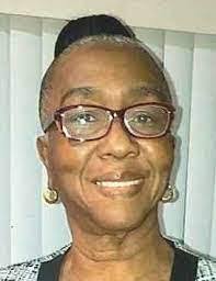 Lula Carlisle's Instagram, Twitter & Facebook