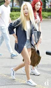 Dispatch Compiles Photos Of Female Idols With Summer Fashion Korean Street Fashion Fashion Girly Outfits