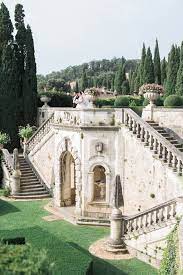 An Italian Garden Wedding With Total Fairytale Vibes Italian Garden Italian Garden Wedding Italian Countryside