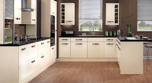 Magnet Kitchen Strata Gloss Cream Range Warm To A Distinctive Shade Of Cream That Looks Expensive But Isn T Kitchen Design Kitchen Style Cream Kitchen Units