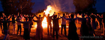 Традиционно 21 и 22 июня «аркаим» собирал туристов со всей страны. Kakogo Chisla Den Letnego Solncestoyaniya V 2021 Godu I Kak Prazdnuyut Etot Den V Raznyh Kulturah