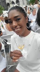 Dinner is served., #letsgetitstarted #dinerenblanc #whiteparty #Montréal  #napkinwave #outdoorpicnic #dresscode #tradition