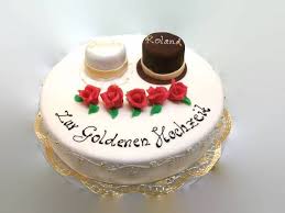 Eine goldene hochzeit kann auf ganz unterschiedliche weise gefeiert werden. 1001 Hervorragende Ideen Fur Geschenke Zur Goldenen Hochzeit
