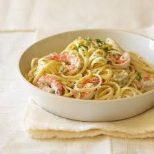 25 Idees De Sauces Faciles Et Delicieuses Pour Accompagner Les Pates Pates Crevettes Pates Au Saumon Frais Spaghetti Aux Crevettes