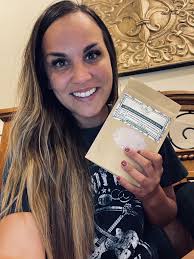 The Confitdent Woman