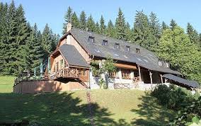 Ulehčete si rozhodování a zvolte si, co vás zajímá. Horsky Hotel Vidly Seniorsky Pobyt 50 Vidly Cesko Dovolena Zajezdy A Recenze Tohoto Hotelu Zajezdy Cz House Styles House Hotel
