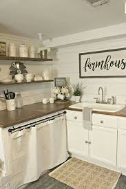 small farmhouse kitchen farmhouse